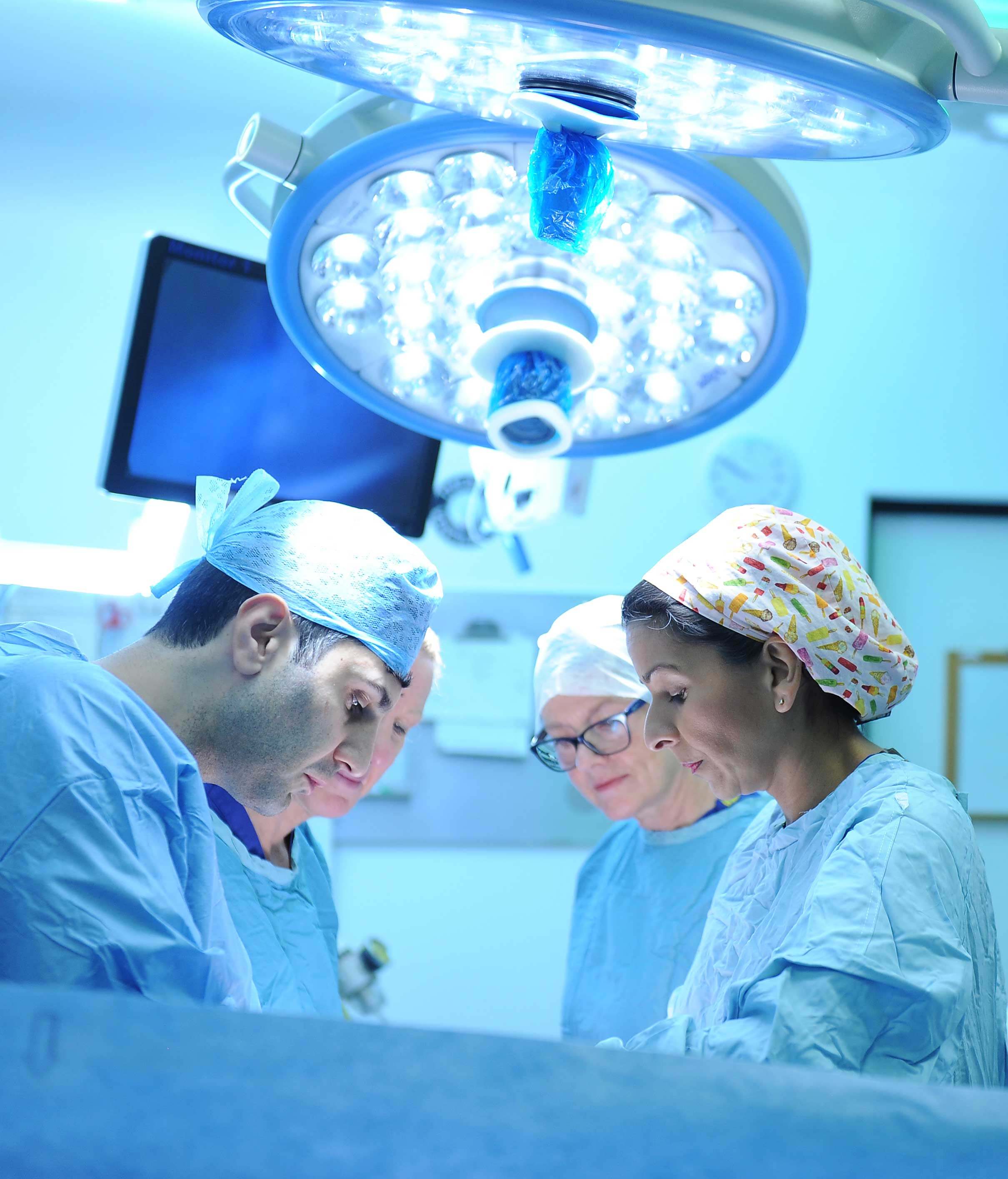 Sharmila Gupta, IBD, Alex Almoudaris, Jane Hendricks, operation, surgery, colorectal, laparoscopic, laparoscopy